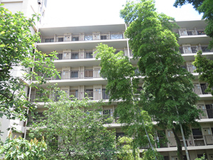 マンション共用廊下ブラケット